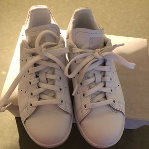 STAN SMITH SHOES Size 5